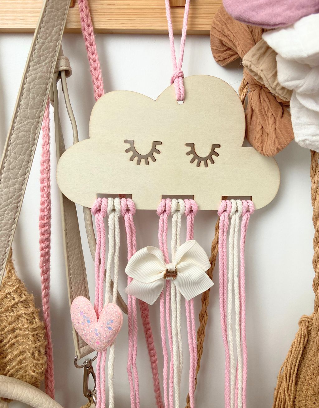 Nube organizadora de pinches para niñas