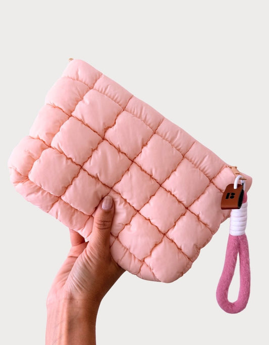 Bolso de cosméticos acolchado rosa claro