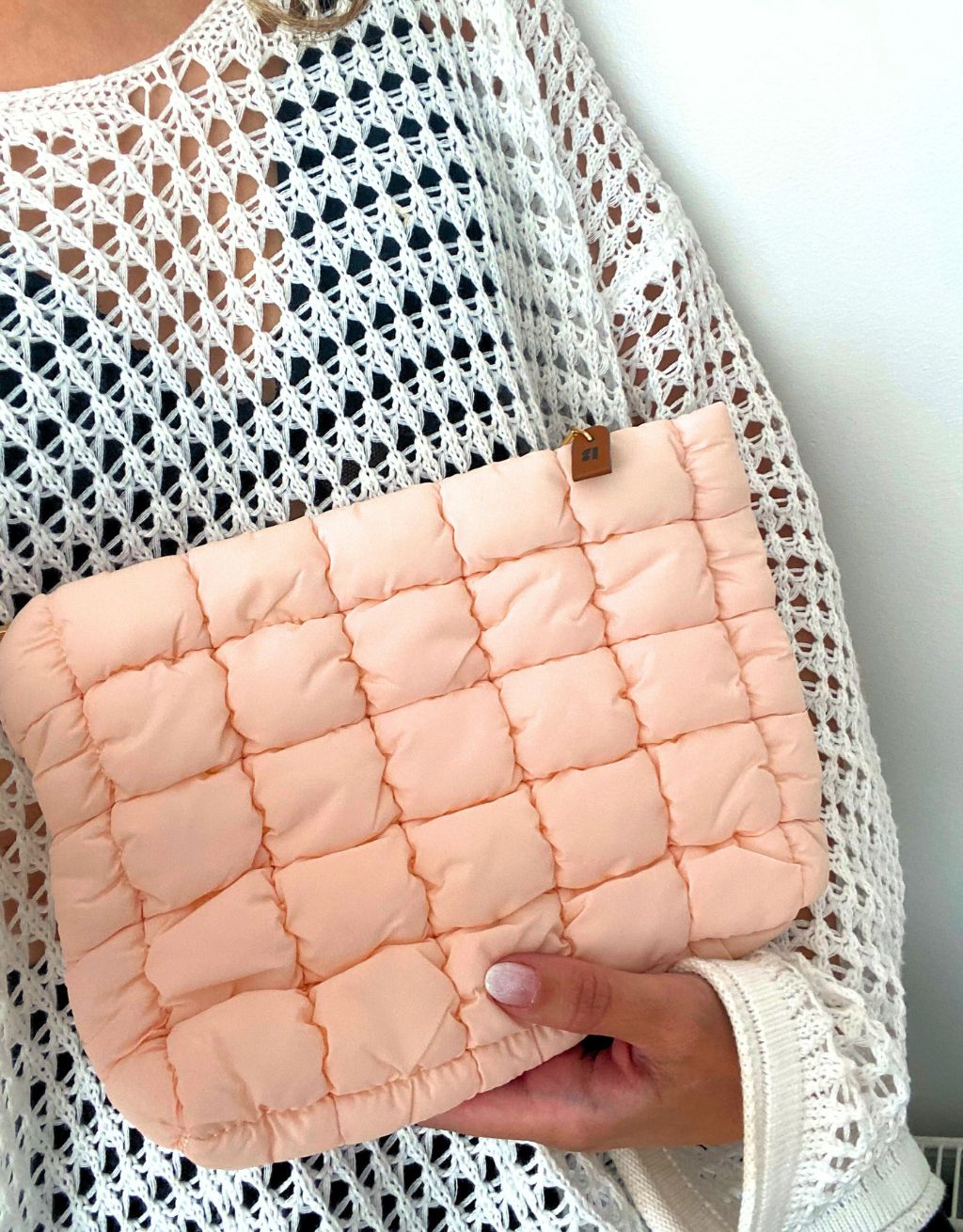 Bolso de cosméticos acolchado rosa claro